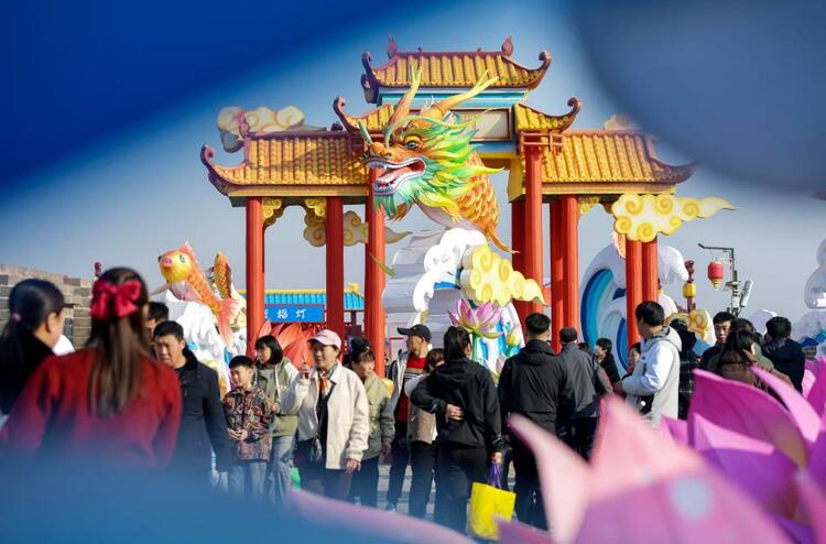 龙年古风FUN丨热闹!中国多地春节庙会年味浓